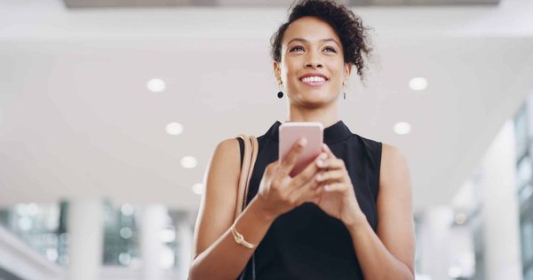 What Are the Challenges of Cross-Cultural Communication in Multinational Cycling Teams?